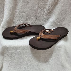 Cushion Reef flip flops